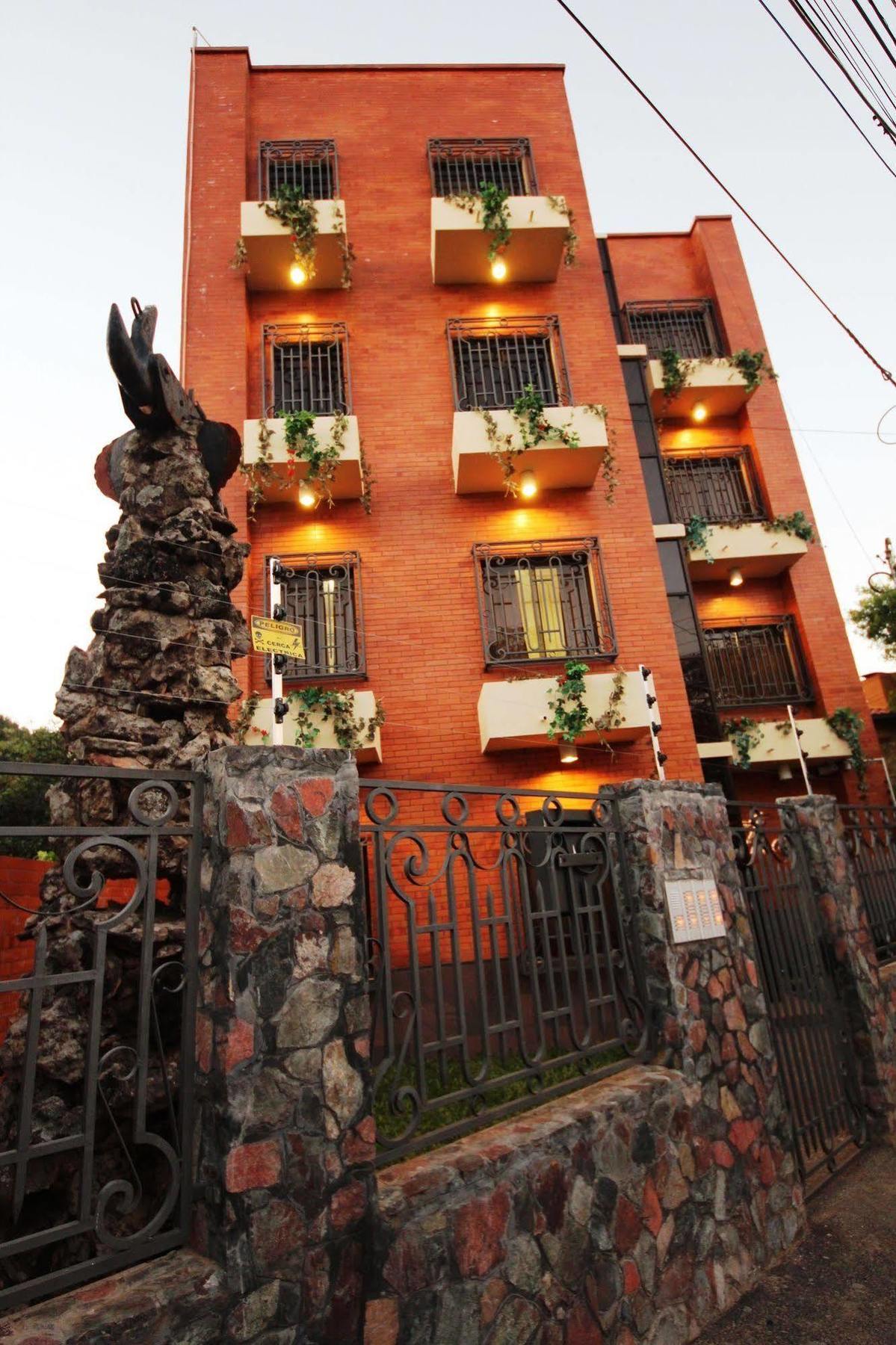 Oke Apart Hotel Сан Лоренцо Екстериор снимка